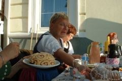 1056_gross