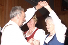 1523_gross