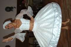 1611_gross
